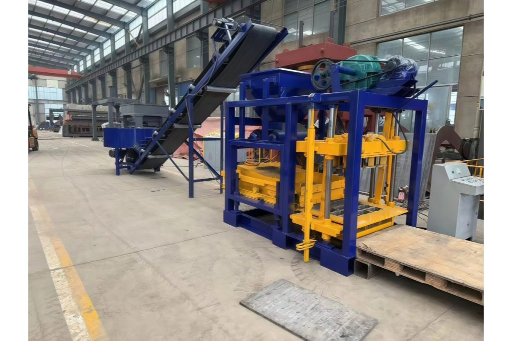 QT4-25-concrete -block-machine qt4 25 block making machine 2
