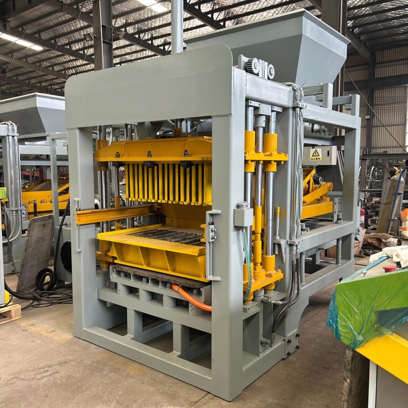 QT5-15 Automatic-Block-Machine concret block machine